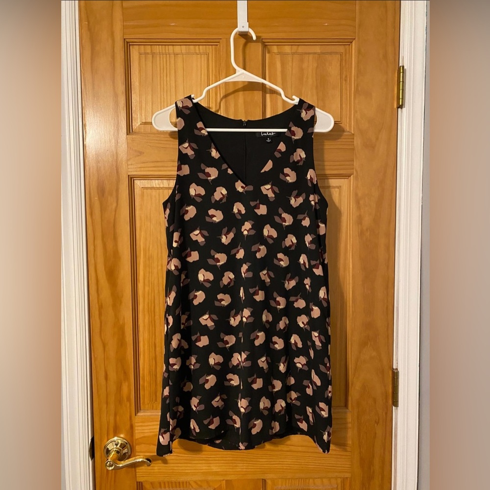 Blairwood Black Floral Print Sleeveless Shift Dress